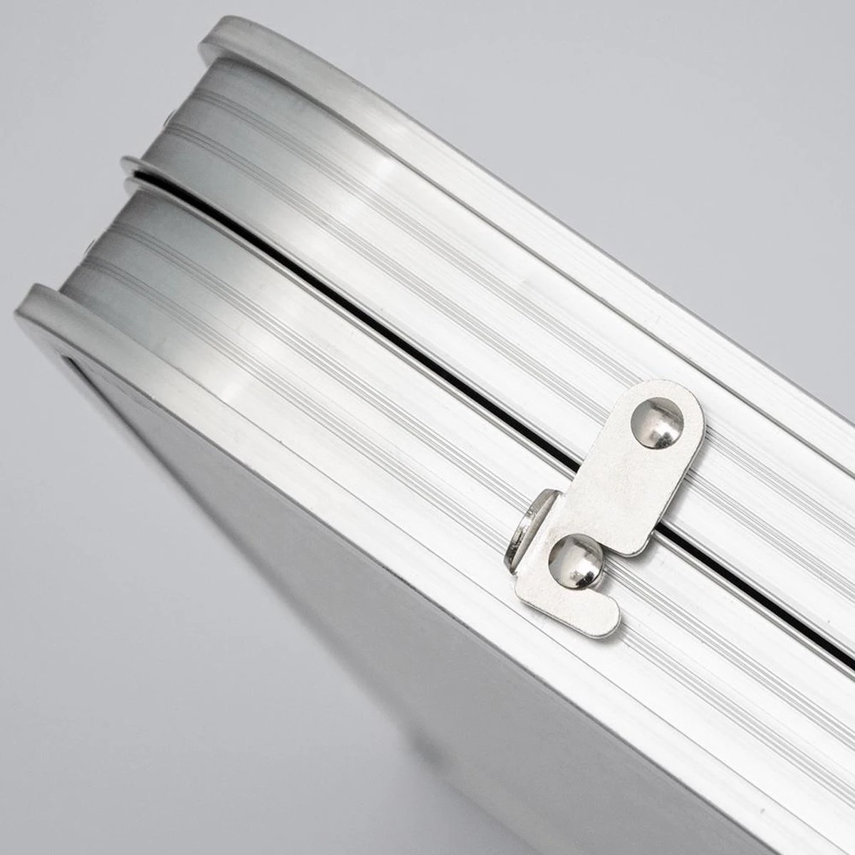 Inklapbare, In Hoogte Verstelbare Campingtafel 120x60x70cm Incl. 4 Inklapbare Krukken Campingtafel S 9 Inklapbare, In Hoogte Verstelbare Campingtafel 120x60x70cm Incl. 4 Inklapbare Krukken Campingtafel S - Afbeelding 7