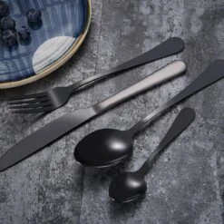 SMILON Bestekset In Koffer Zwart - 16 Delig Messen Vorken Lepels Voor 4 Personen - Camping - Ideaal Voor Reizen, Kamperen, Thuis 7 SMILON Bestekset In Koffer Zwart - 16 Delig Messen Vorken Lepels Voor 4 Personen - Camping - Ideaal Voor Reizen, Kamperen, Thuis -Buitenkampeer Winkel 1200x1200 1091