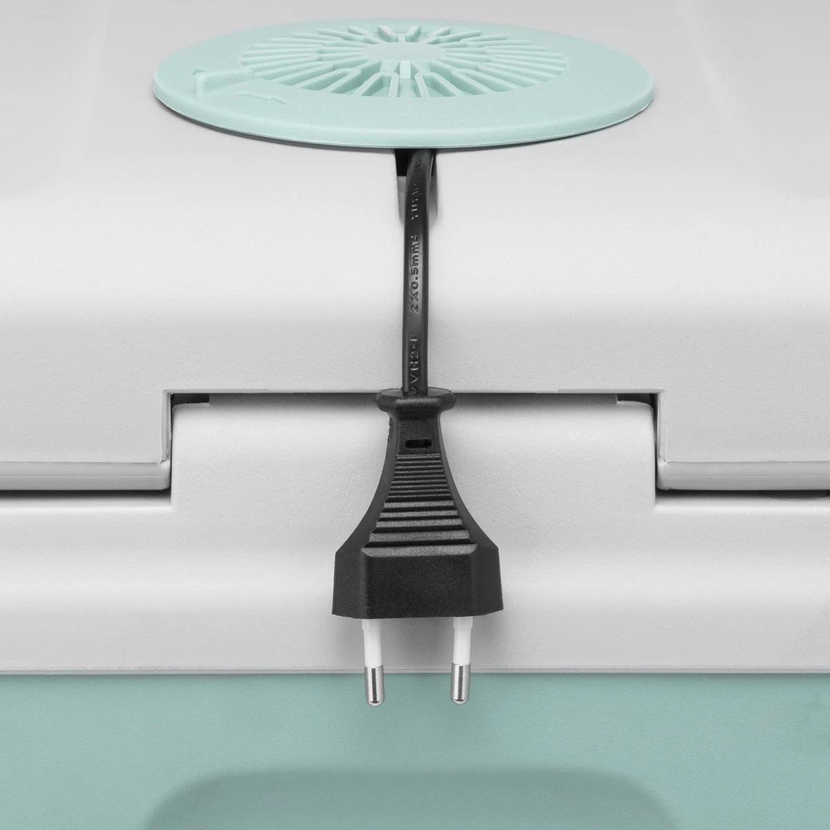 Tristar KB-7640 Koelbox 40 Liter - Koelbox Elektrisch - 12v Autolader En 230v Stopcontact - Koelt & Verwarmt - Groen 12 Tristar KB-7640 Koelbox 40 Liter - Koelbox Elektrisch - 12v Autolader En 230v Stopcontact - Koelt & Verwarmt - Groen - Afbeelding 10