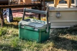 Stanley The Easy Carry Outdoor Cooler 15,1L - Koelbox - Green -Buitenkampeer Winkel 1200x800 61