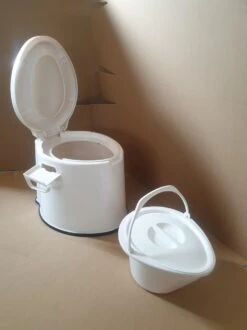 Merkloos Camping Toilet - Porta Potti - Kampeer Toilet - Mobiele Toilet - WC - Draagbaar 7 Liter -Buitenkampeer Winkel 899x1200 11